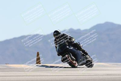 media/Oct-13-2025-Moto Forza (Mon) [[a66d839500]]/3-B Group/Session 4 (Turn 9)/